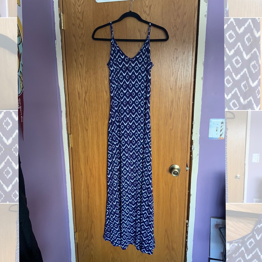Blue and white pattern maxi dress LOFT